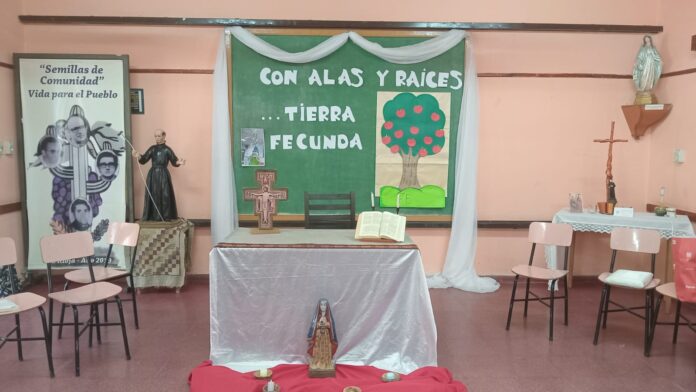 Con alas y raices