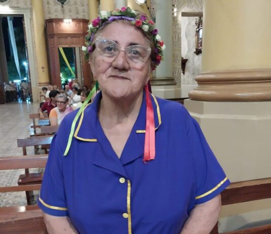 La señora Rosa – Promesante desde niña del Niño Alcalde