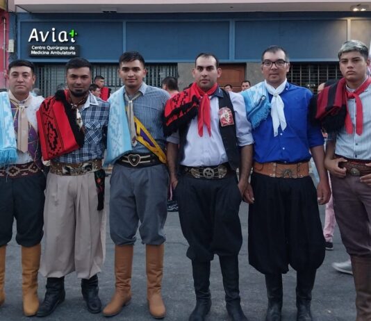 Gauchos de Chumbicha peregrinan por San Nicolás