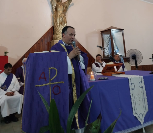 Mauricio Giménez asumió como vicario y moderador de la Diócesis: «vivamos y actuemos como resucitados”