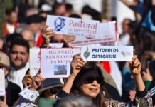 Contar al mundo una tierra de fe: la mirada de quienes comunicaron la celebración por Angelelli y los beatos
