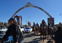 Peregrinación, fe y comunidad: la visita pastoral recorrió escuelas, pueblos y parajes de montaña
