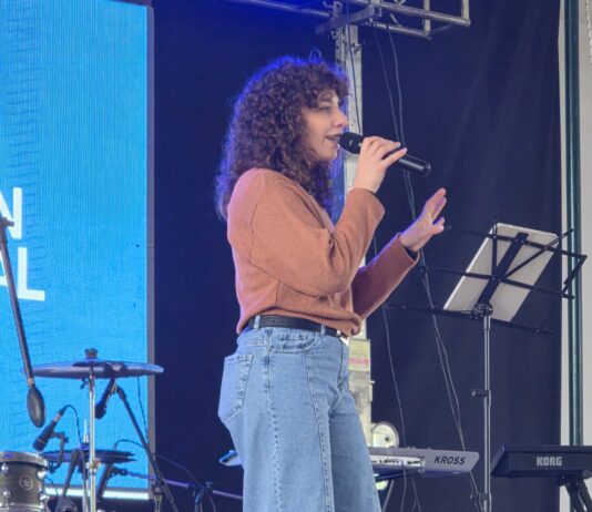 Aldana Canale, una voz que nació de la oración: “No tengan miedo de seguir a Jesús”