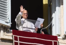 Recemos por la salud de nuestro Papa León
